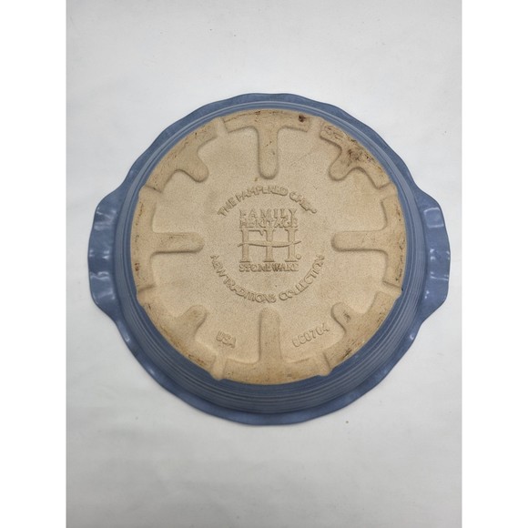 Pampered Chef New Traditions Collection Stoneware Pie Pan - Picture 2 of 6